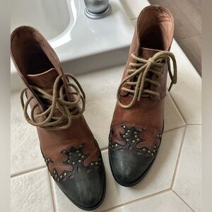 Jeffrey Cambell Western Booties